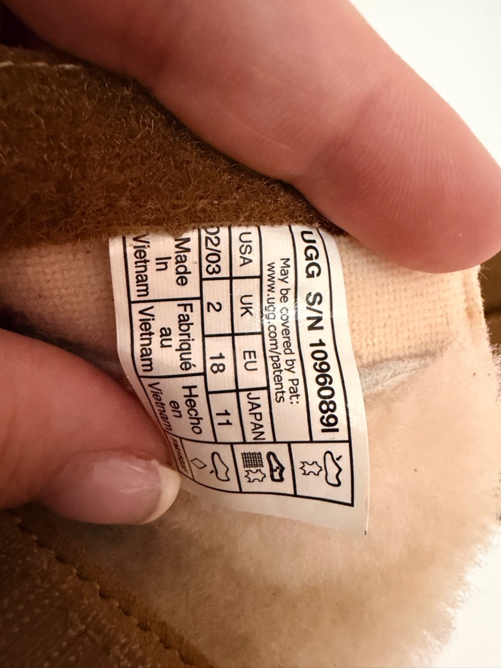 Chestnut Baby UGGS - Picture 4 of 4